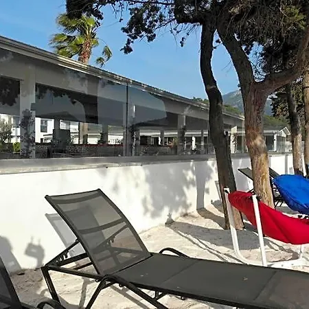 Voxx 5* Μαρμαρίς